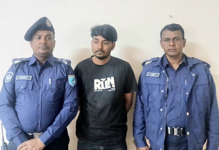 WhatsApp Image 2025-12-09 at 15.23.07_23575502